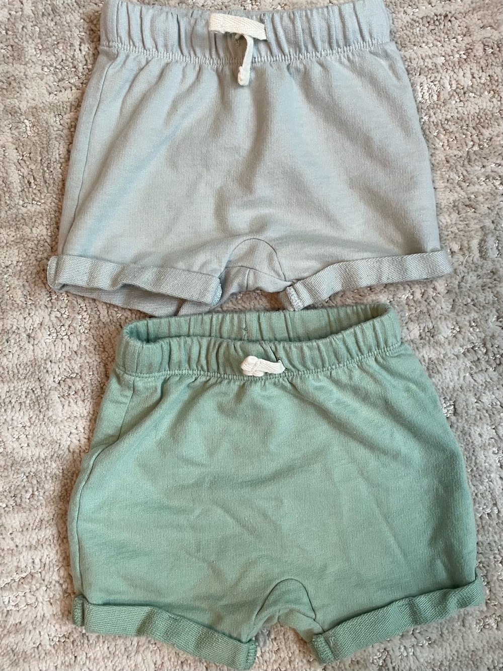 Organic Cotton Roll Up Shorts - Green, light blue 6M